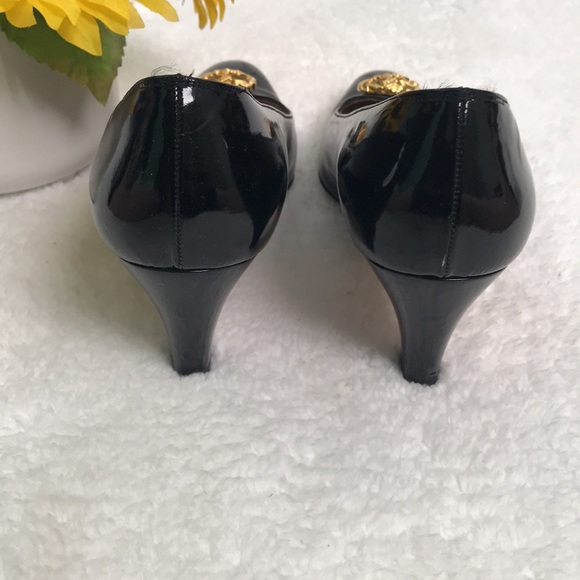 Salvatore Ferragamo Low Black Pumps - Picture 4 of 4